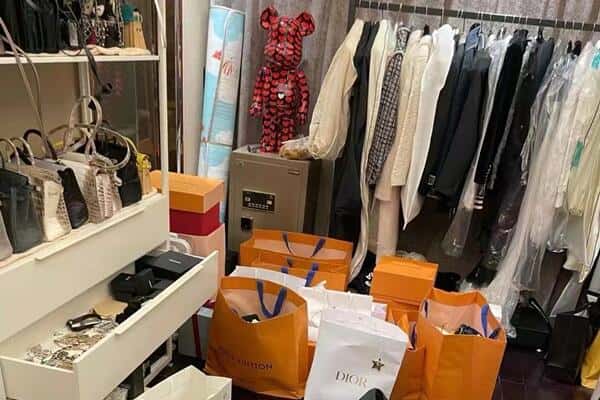 荣昌区回收一线品牌衣服